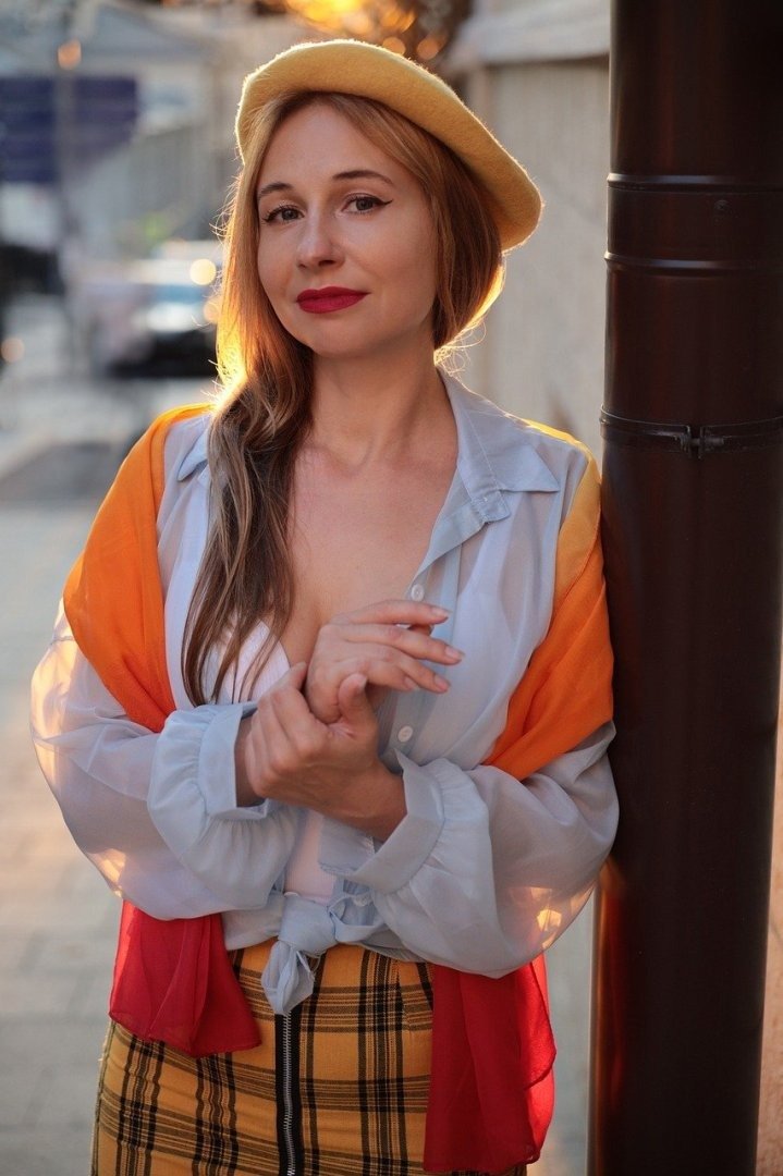 Slowed Time Romantic Bubble Scene Prompt