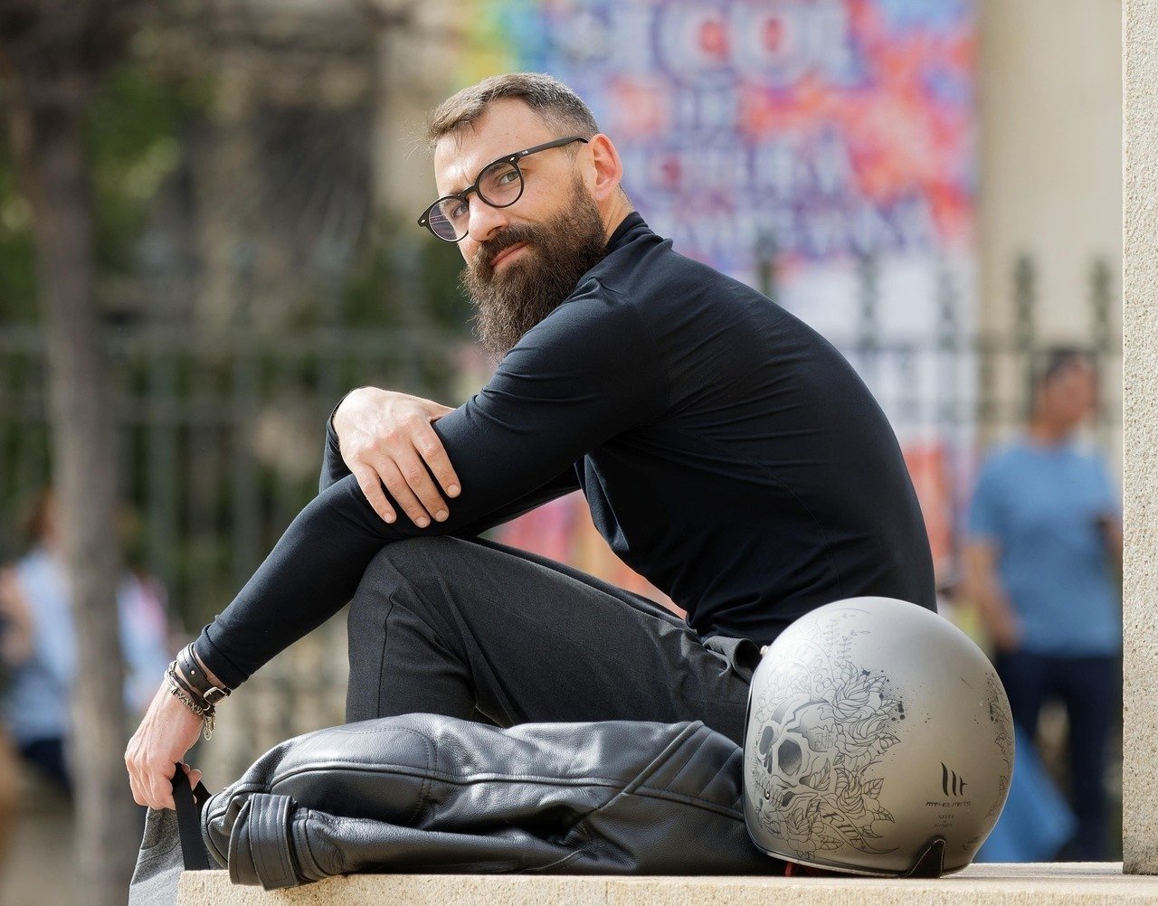 Gentle asmr self-assembly animation prompt