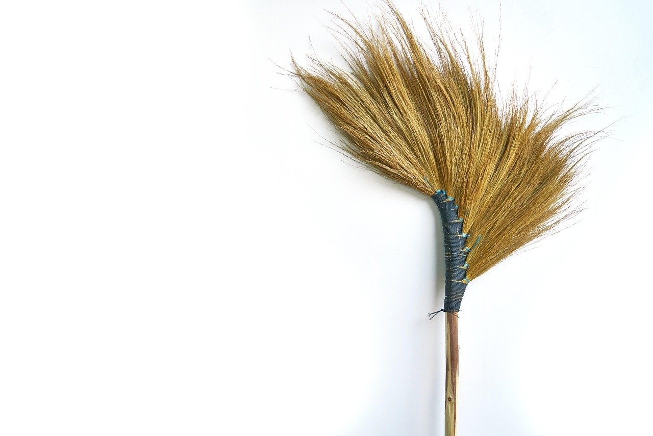 Temporary Trait Swap Kissing Booth Prompt