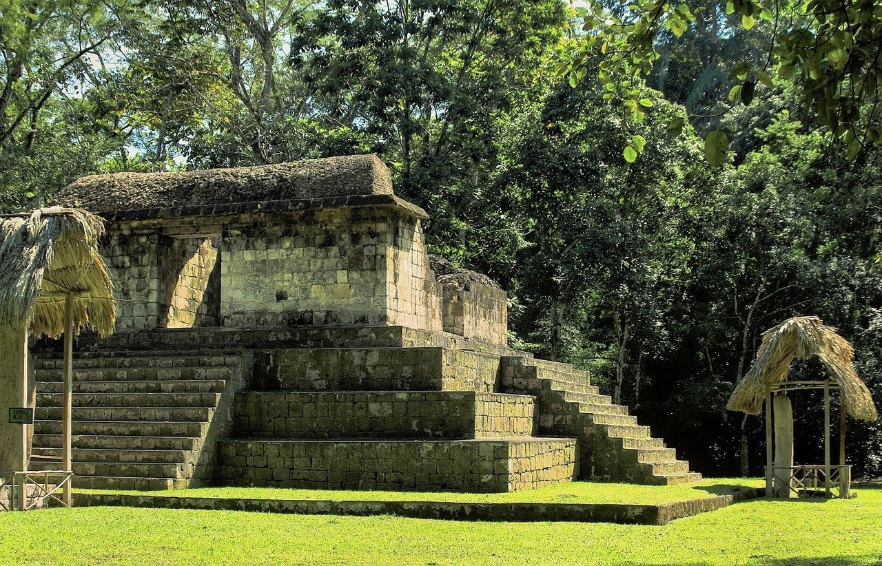 Reality Glitch Distortion Generative Art Prompt