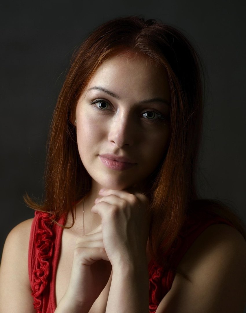 Weightless Glittering Particle Cloudscape Prompt