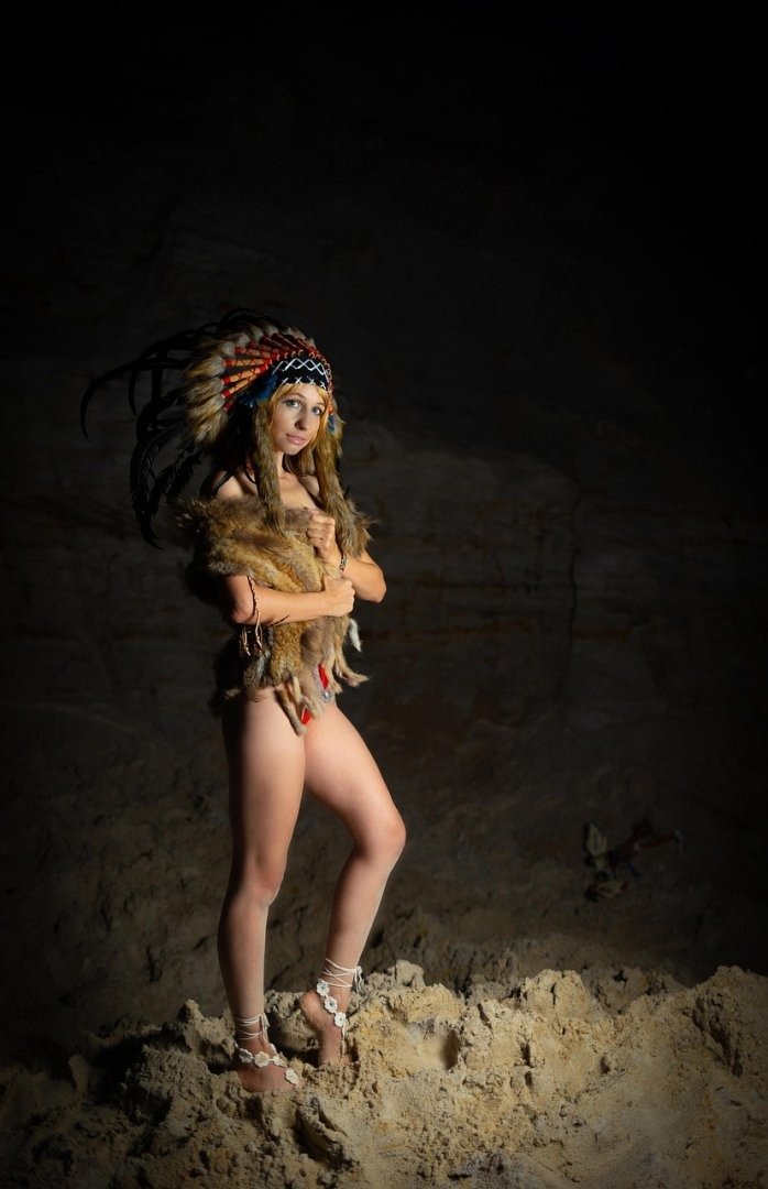 Liquid Reality Interaction Visual Prompt