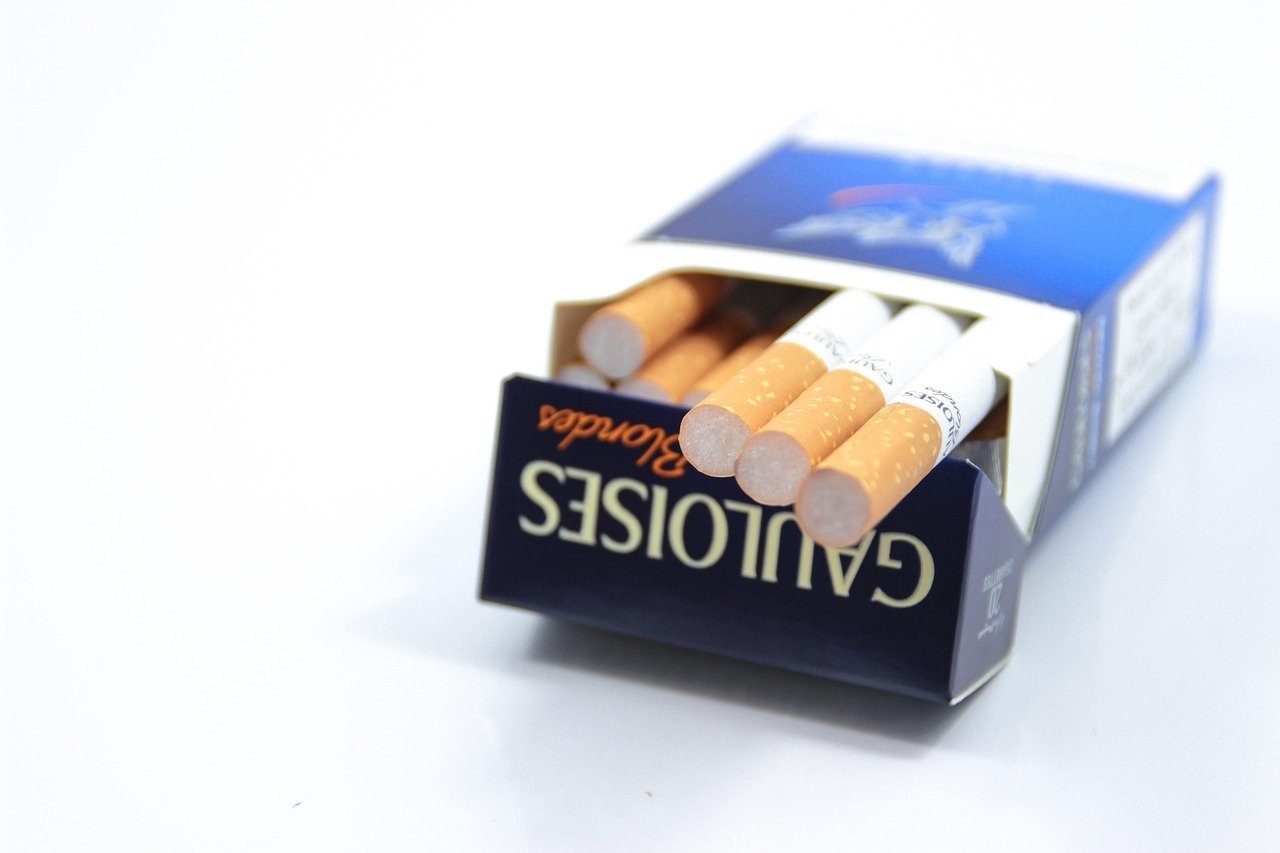 Humorous Viral Meme Image Prompt