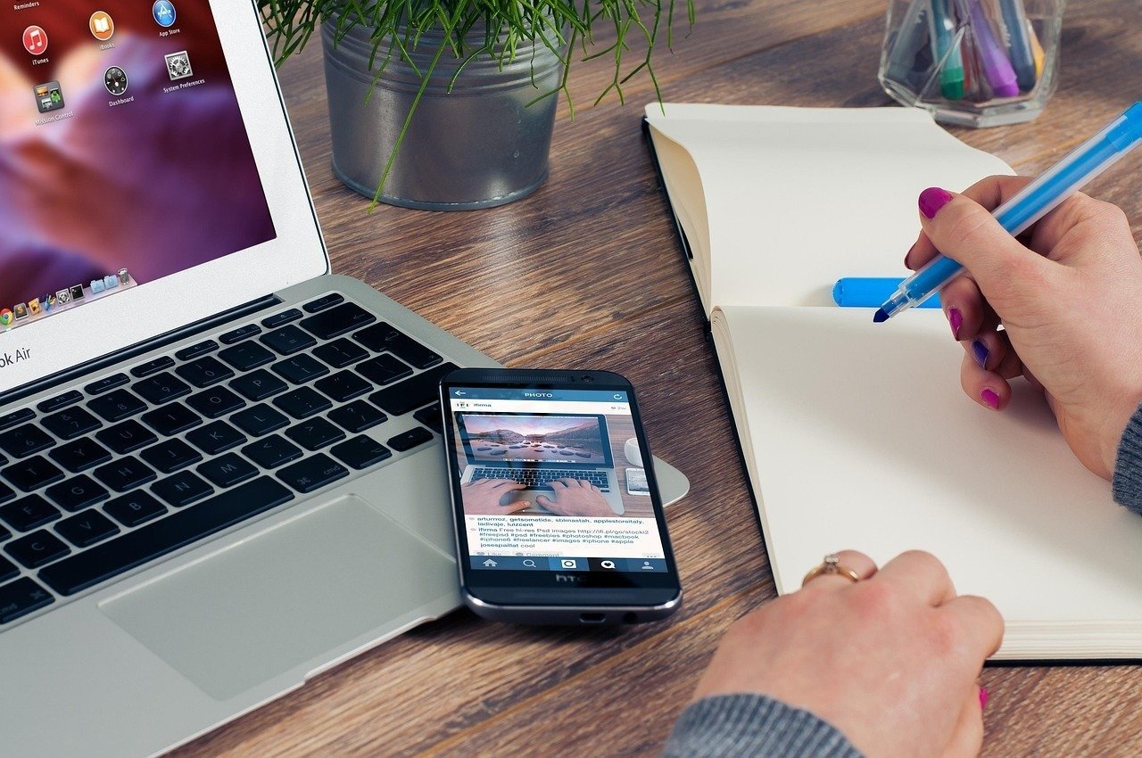 Professional Corporate Onboarding Workshop Cinematic HR Training Video Prompt
