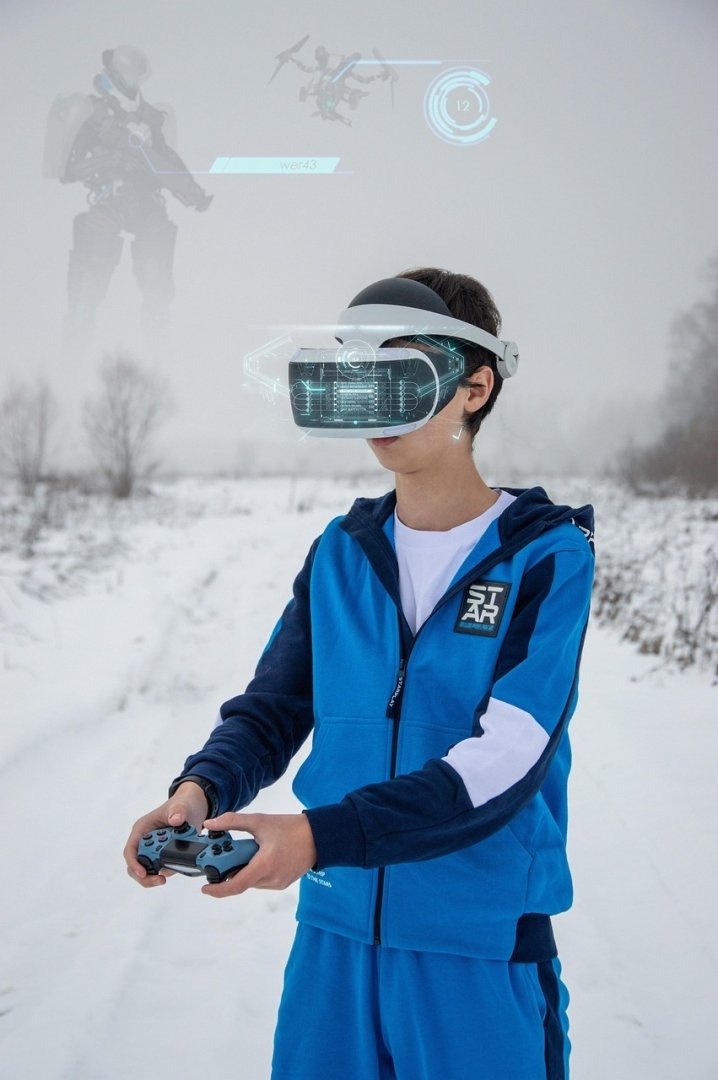 Cinematic Reality Bending Viral Social Media Advertisement Prompt