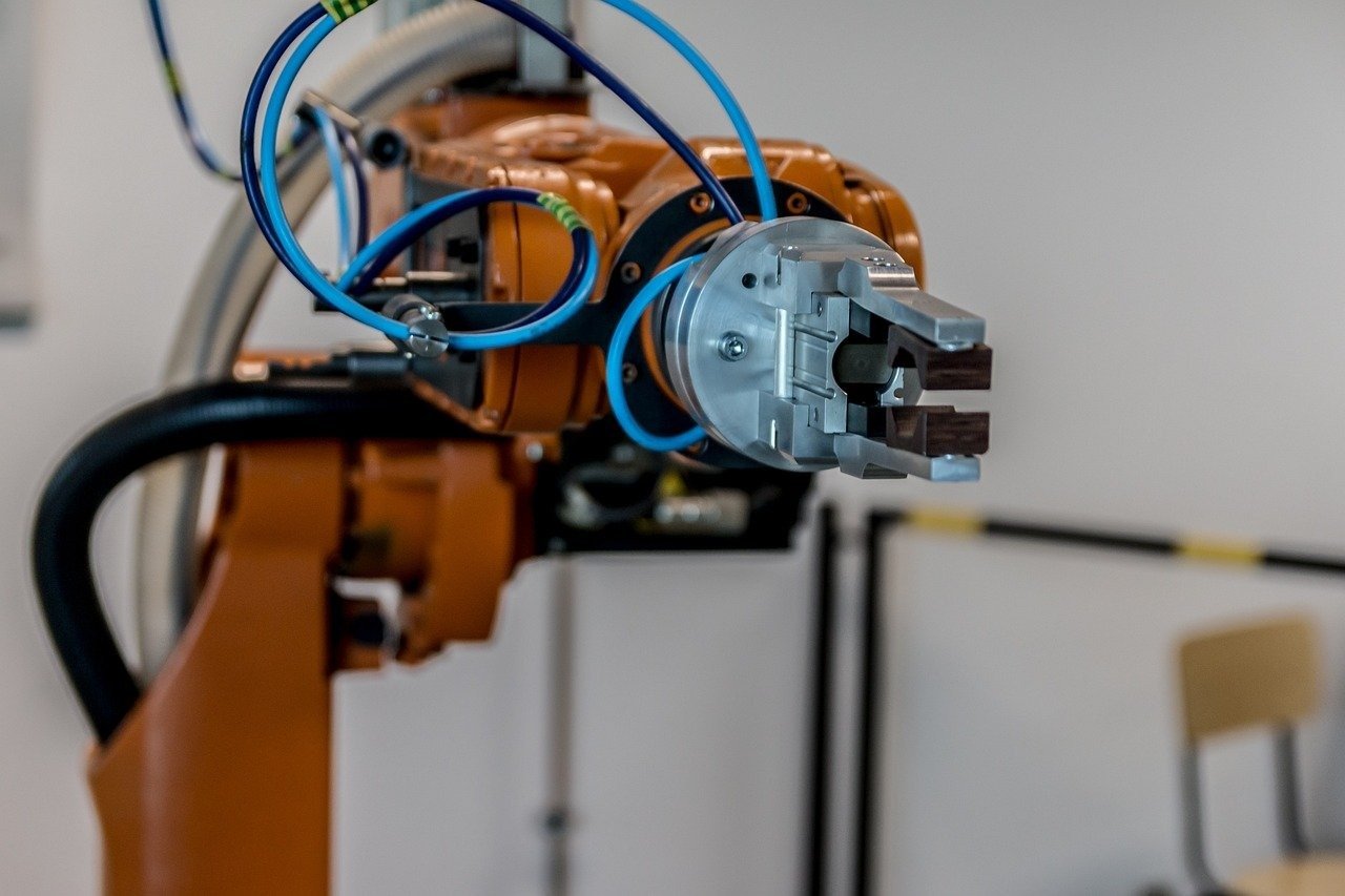 12 Best Anthropic Claude Alternatives for AI Tasks